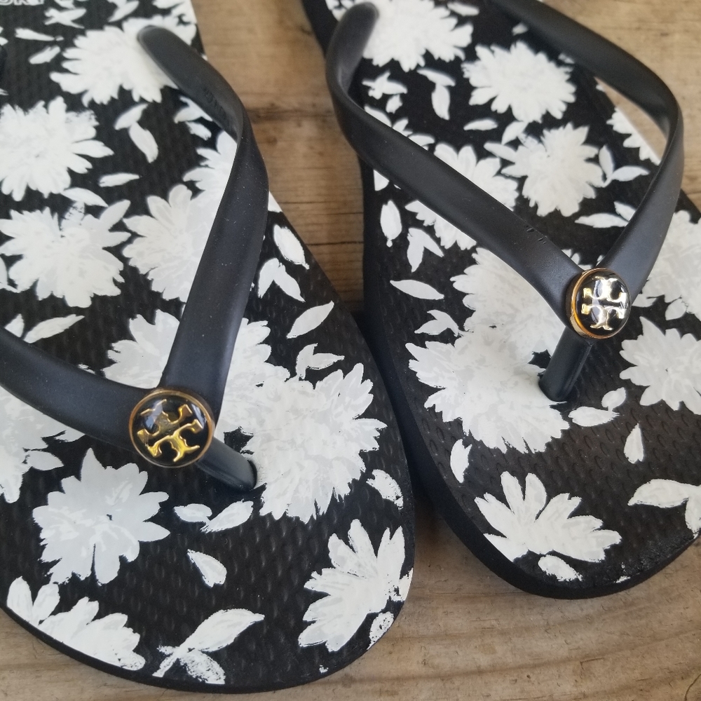 Tory Burch Floral Logo Flip Flop Thong Sandals 8